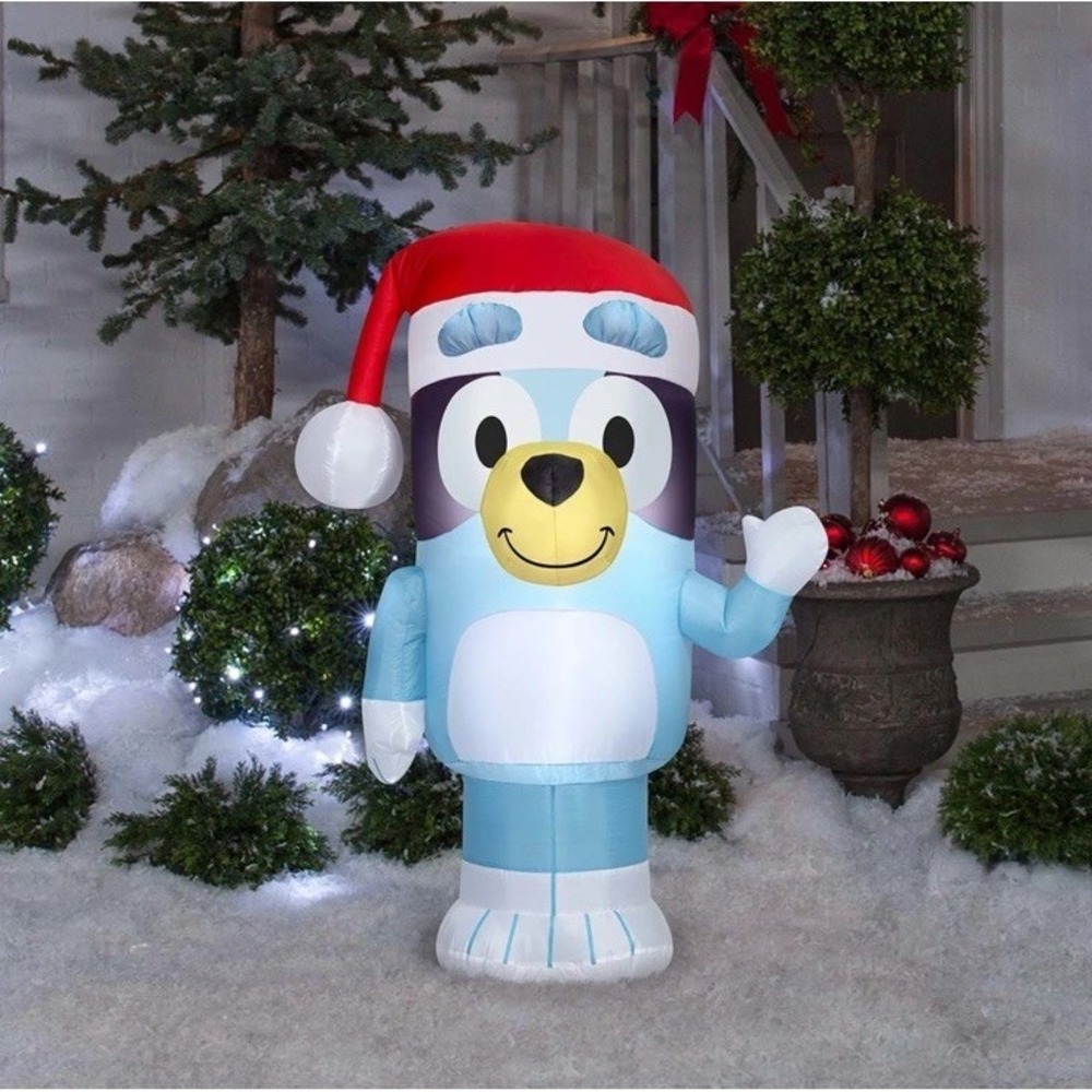 Bluey Santa Hat 3.5' Lighted Christmas Inflatable - Indoor/Outdoor **NEW**